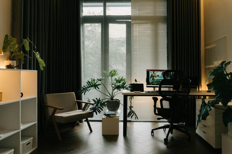 Tips for Creating a Cozy and Functional Home Office Space